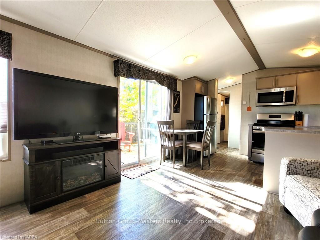 1235 VILLIERS Line, #4BobsW