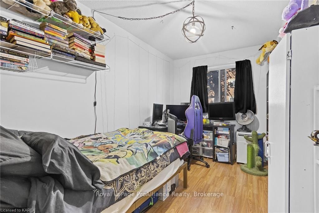 573 ARMSTRONG Road #101