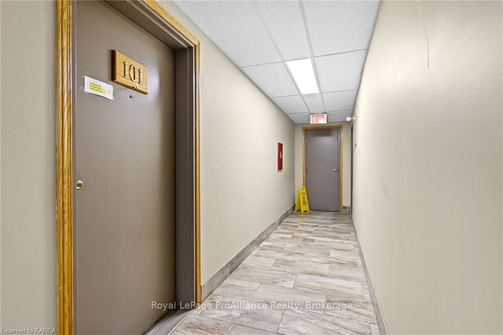 573 ARMSTRONG Road #101