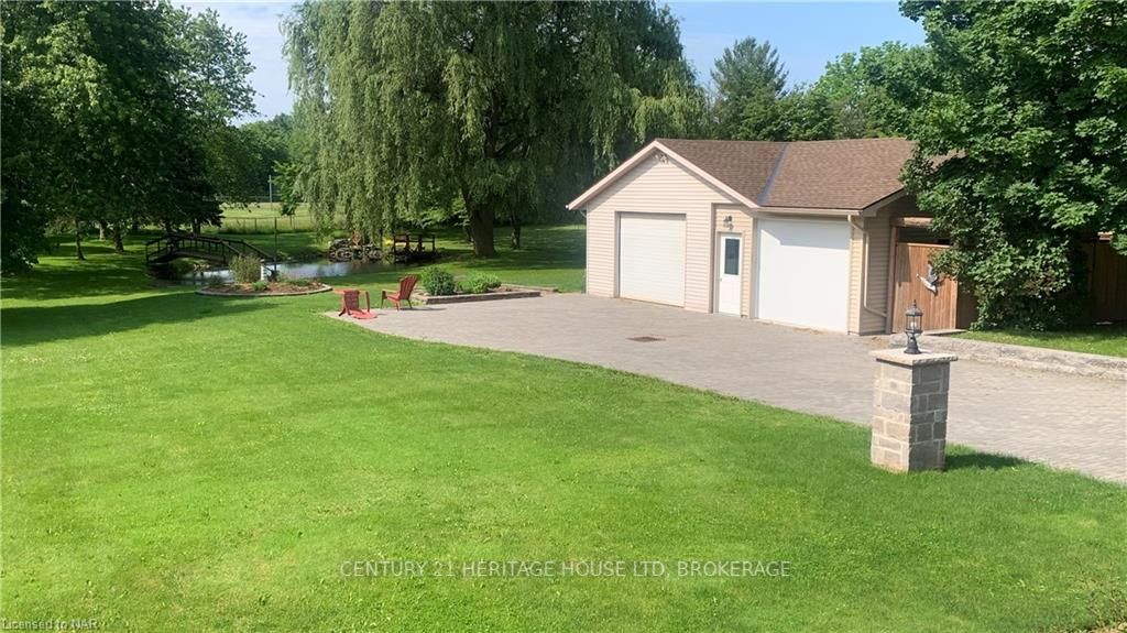 1084 QUAKER Road