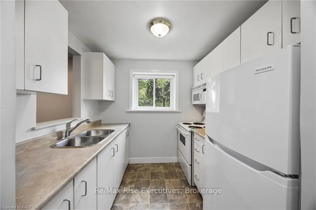 580 ARMSTRONG Road, #118