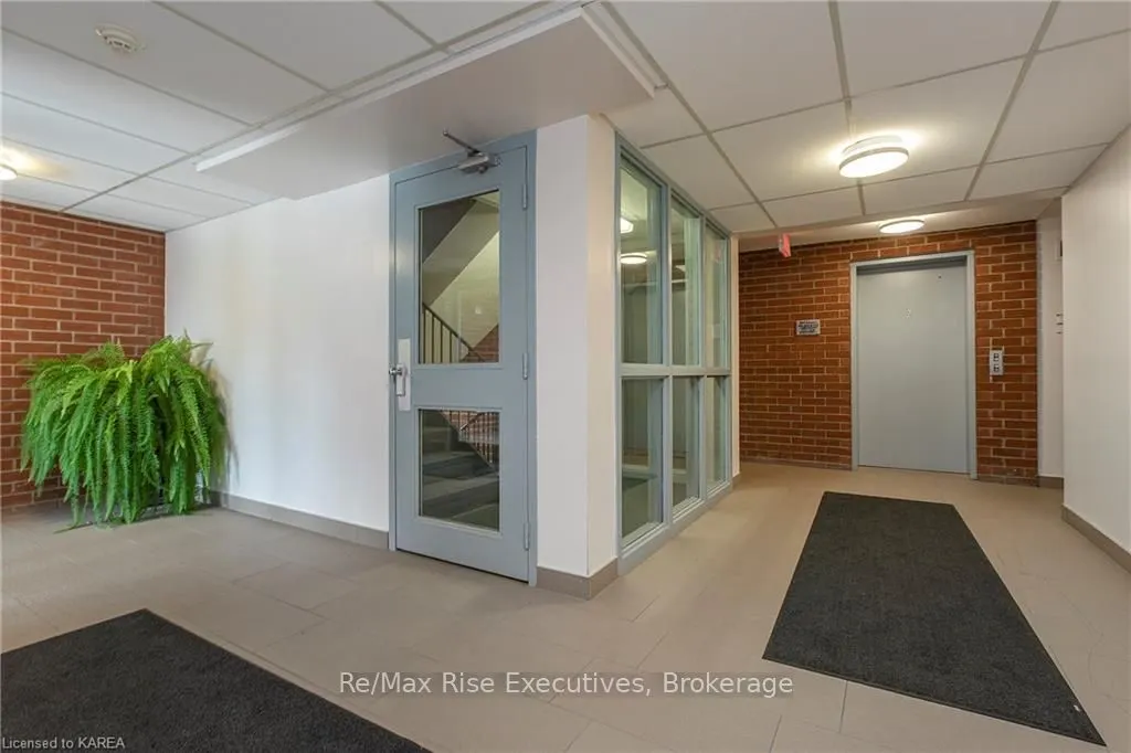 580 ARMSTRONG Road, #118