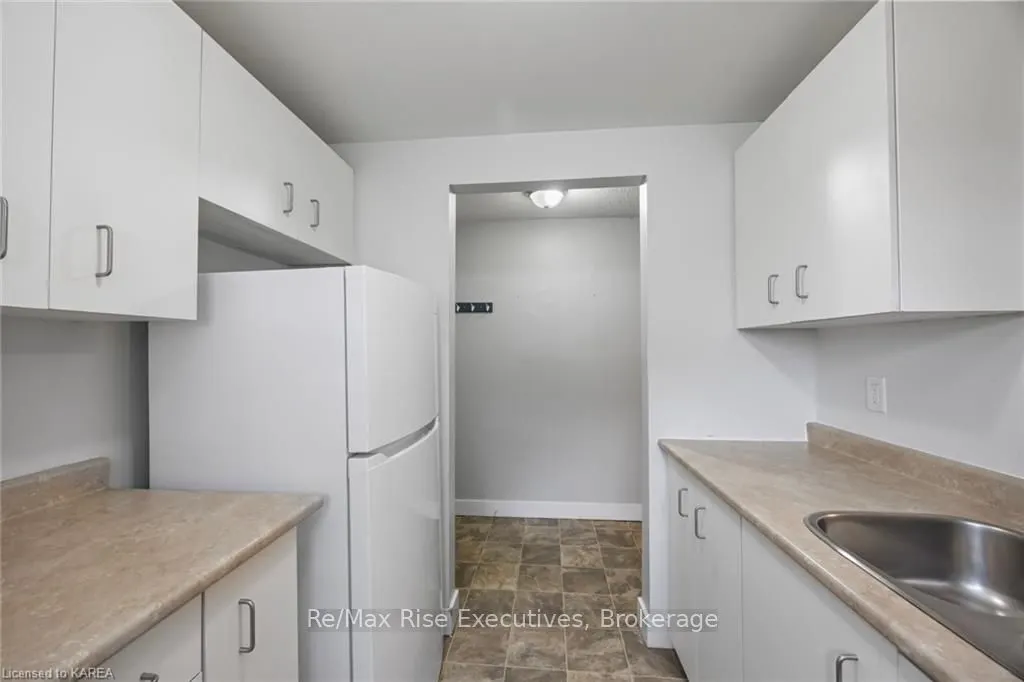 580 ARMSTRONG Road, #118