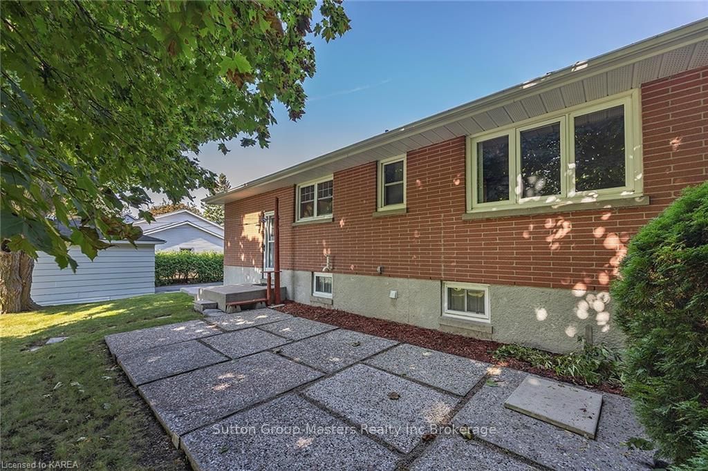 721 FRONT Road