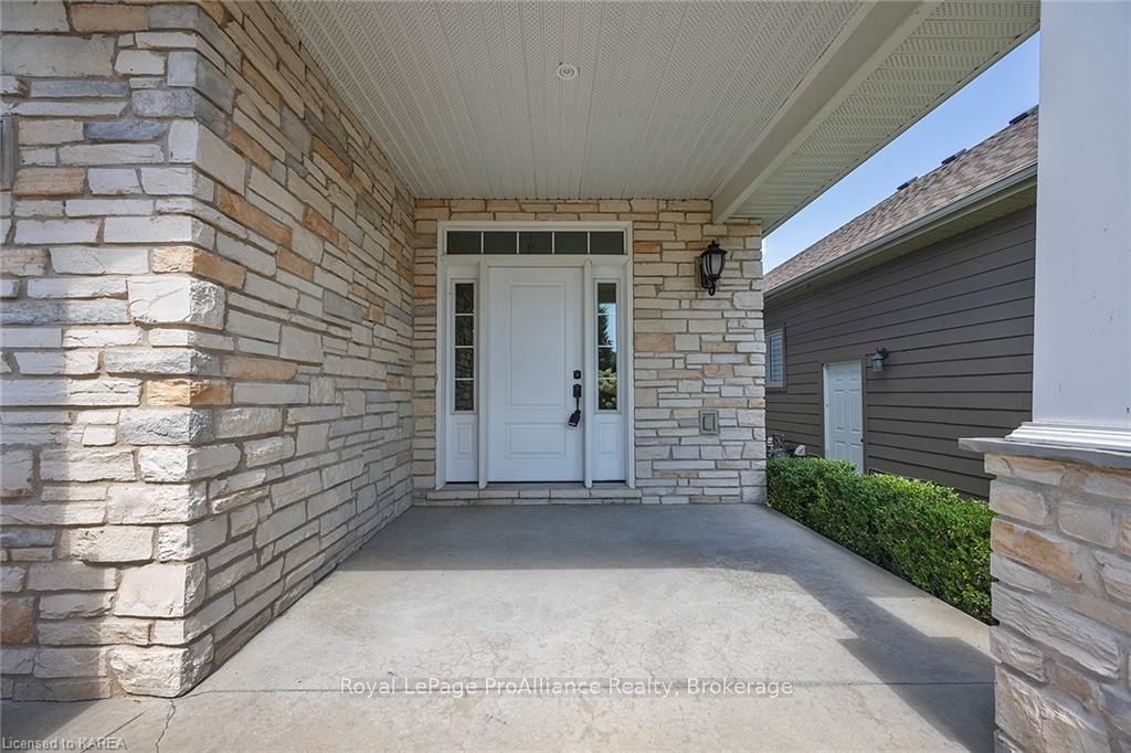 5008 FOX RUN Place