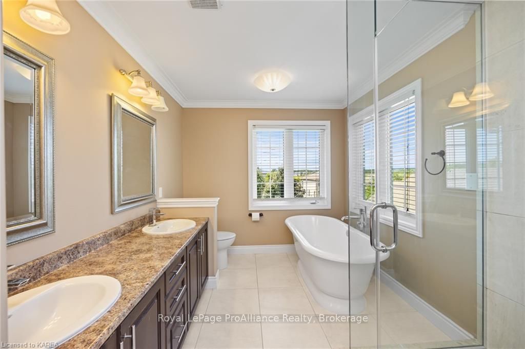 5008 FOX RUN Place