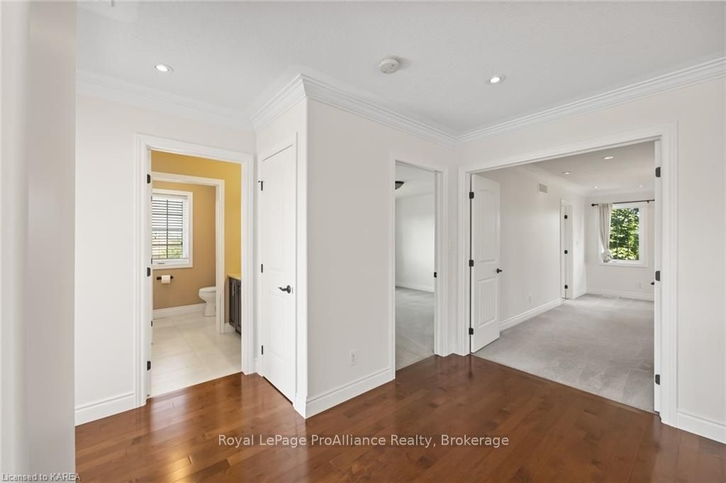 5008 FOX RUN Place