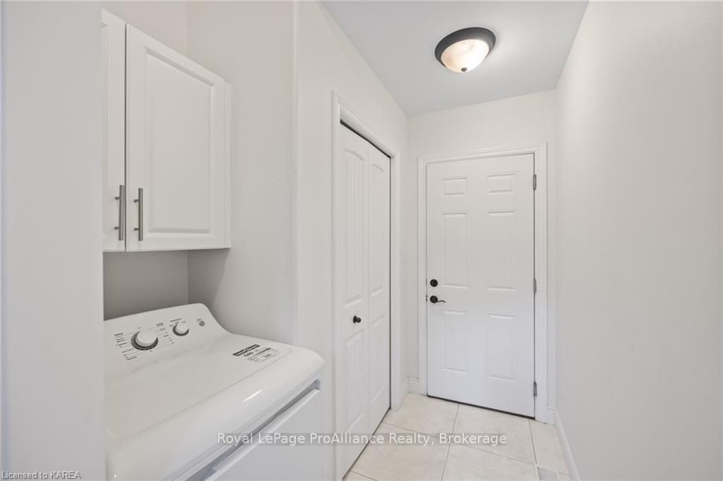 5008 FOX RUN Place