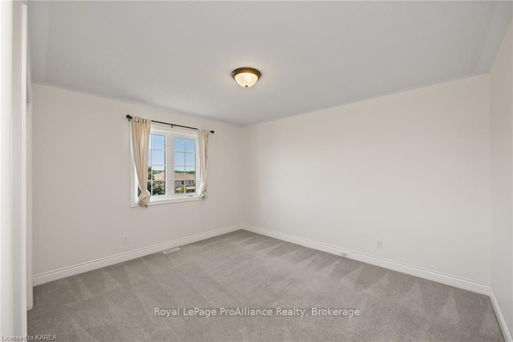 5008 FOX RUN Place