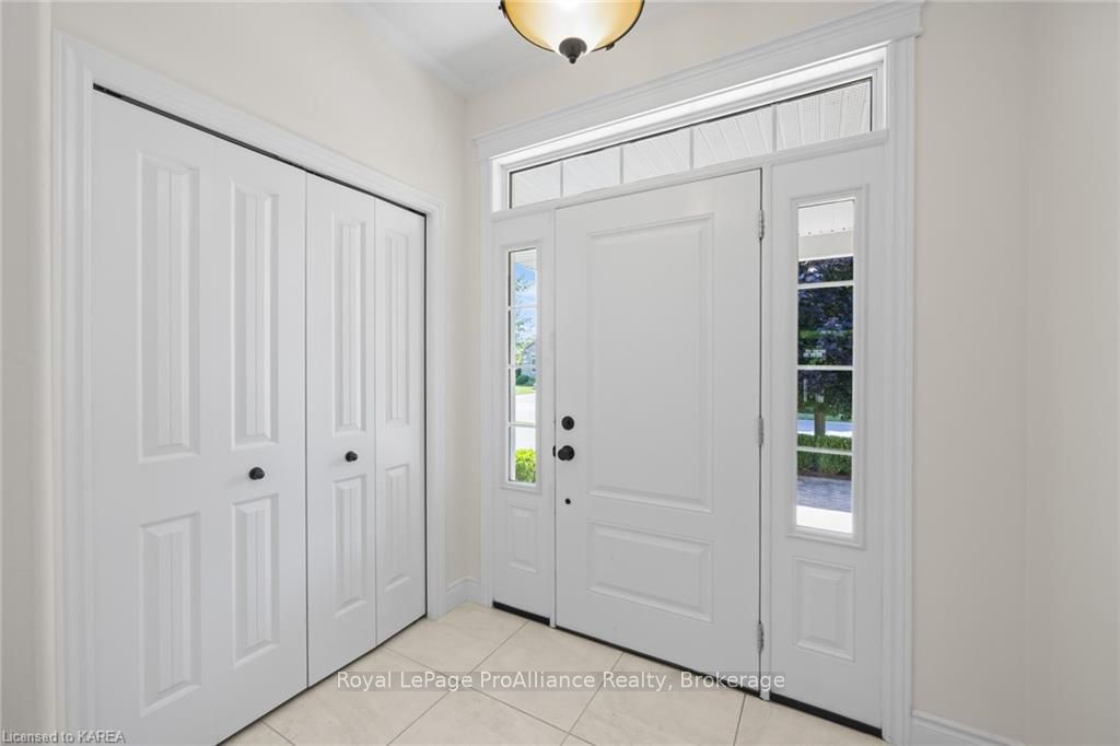 5008 FOX RUN Place
