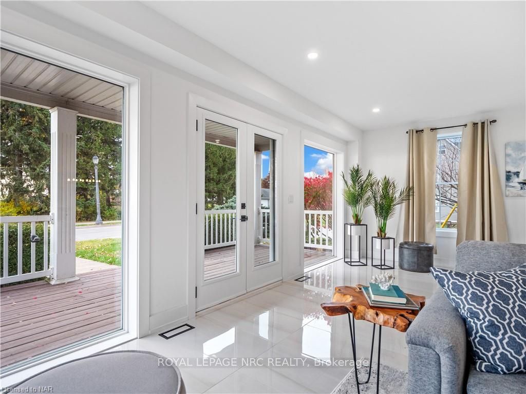 616 LAKESHORE Road