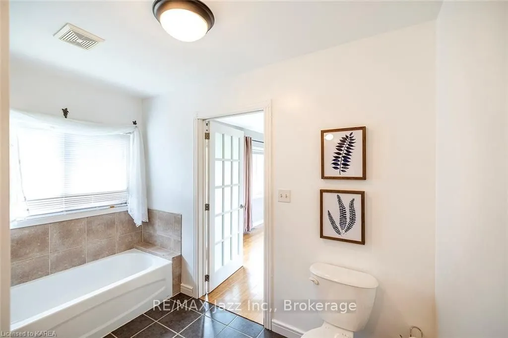23 BAYVIEW Drive