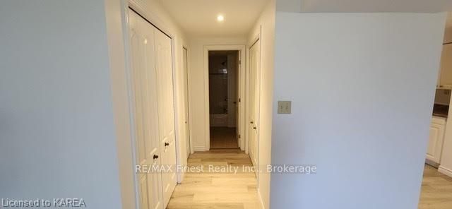 882 BEACONHILL Court