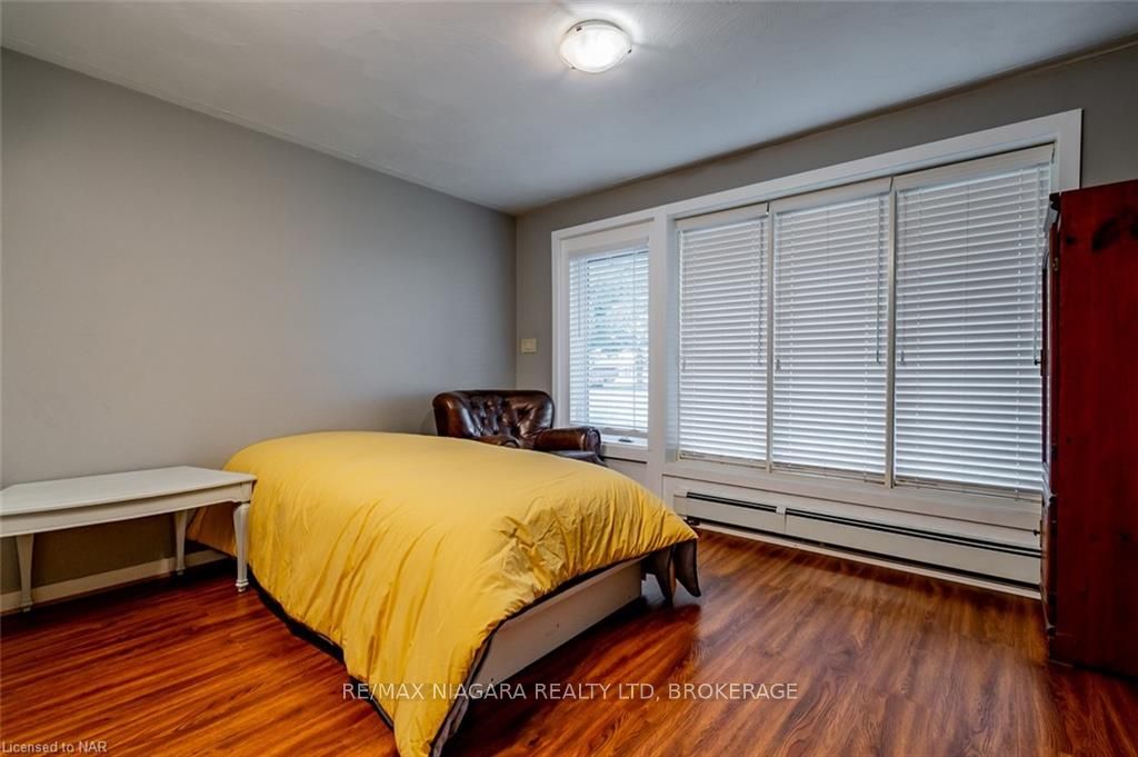 24 MUNRO Street
