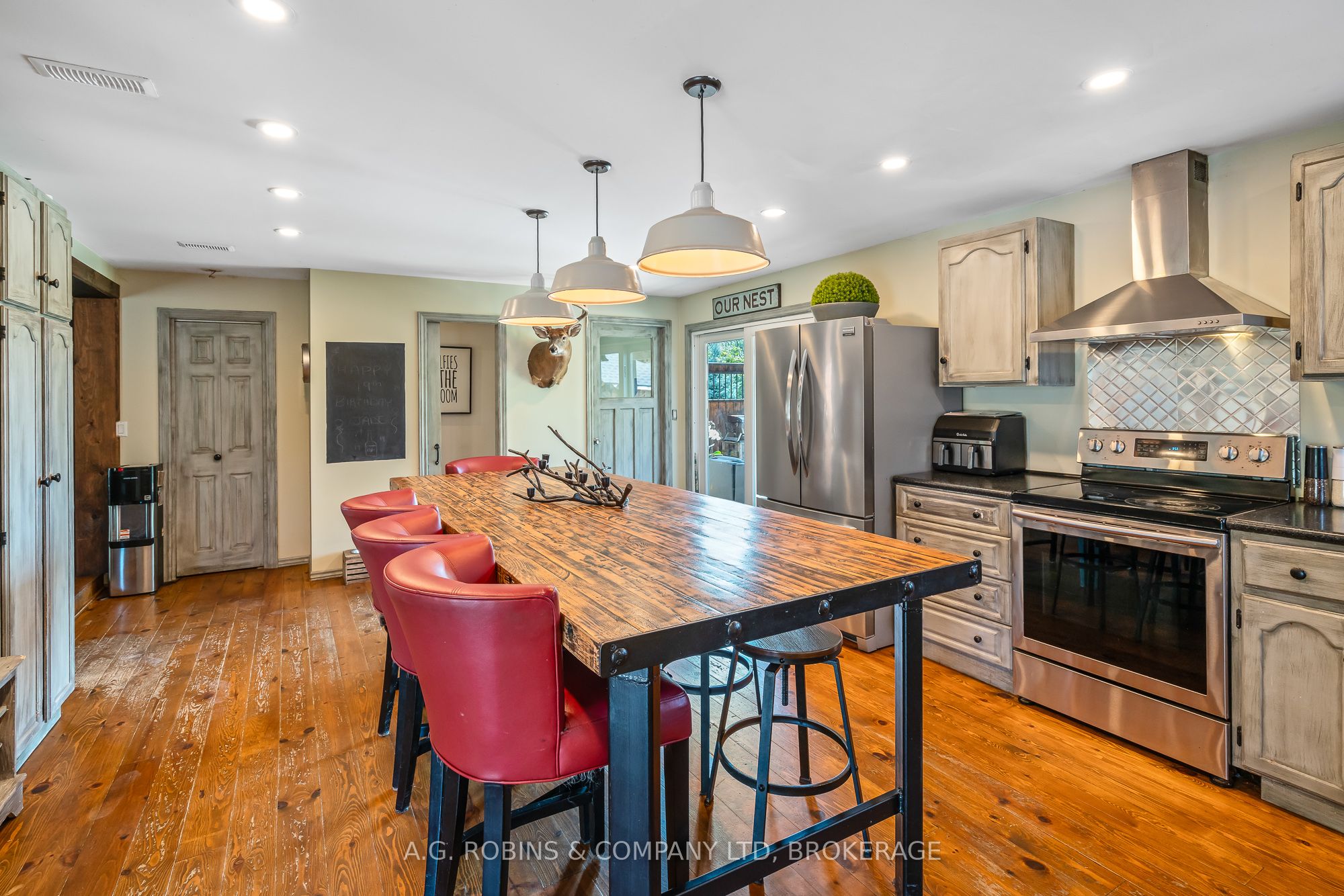 118 RIVER ROAD