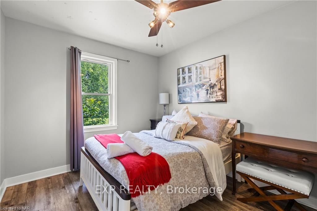 1329 NIAGARA STONE Road