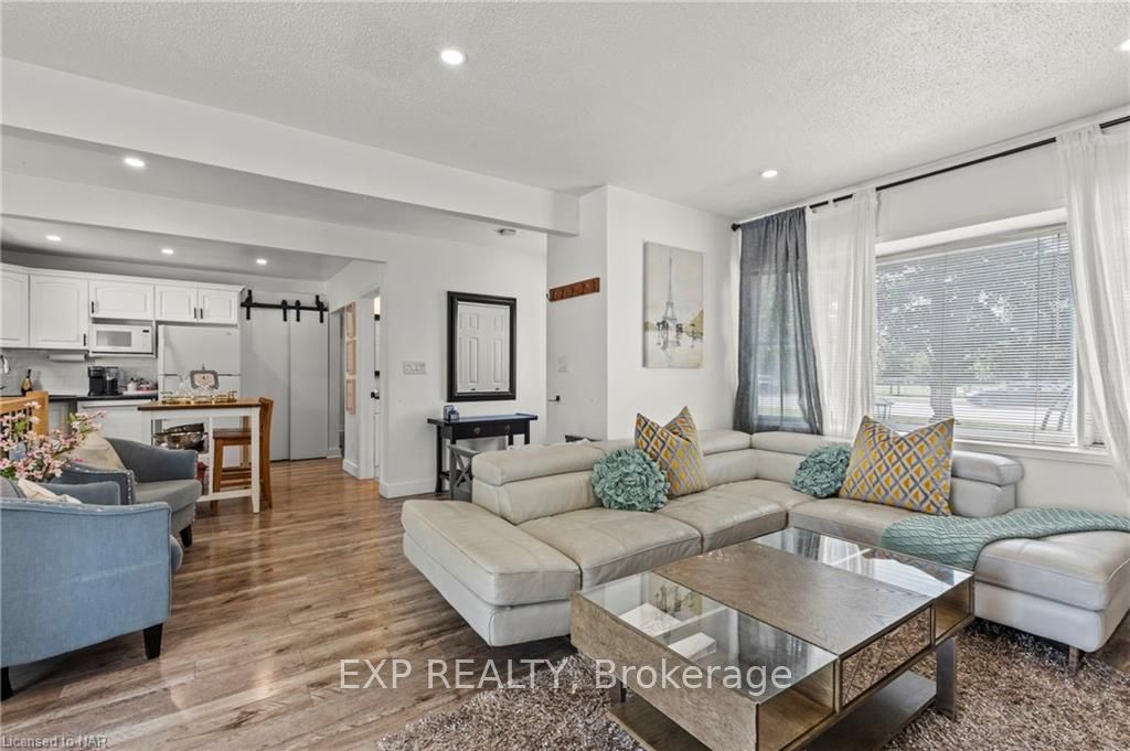1329 NIAGARA STONE Road