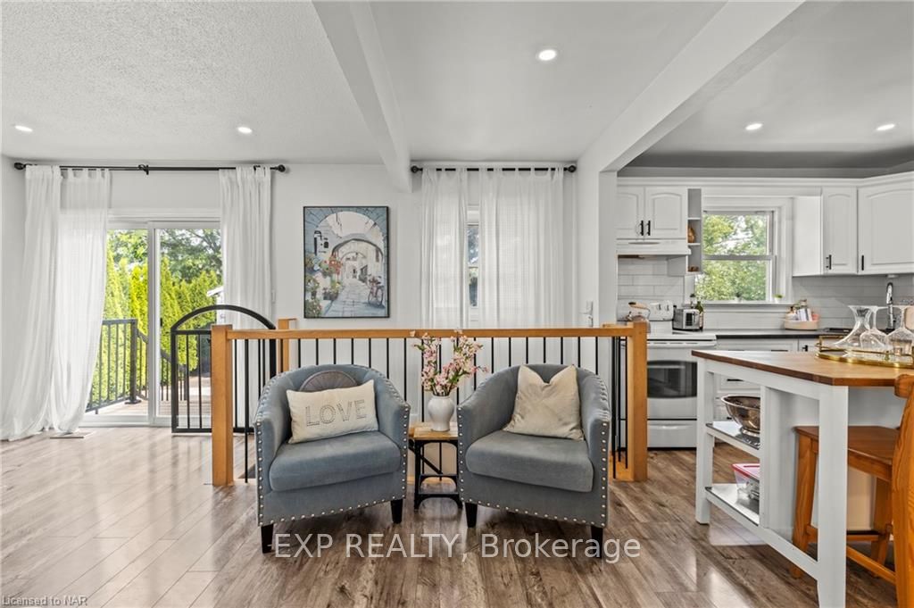 1329 NIAGARA STONE Road