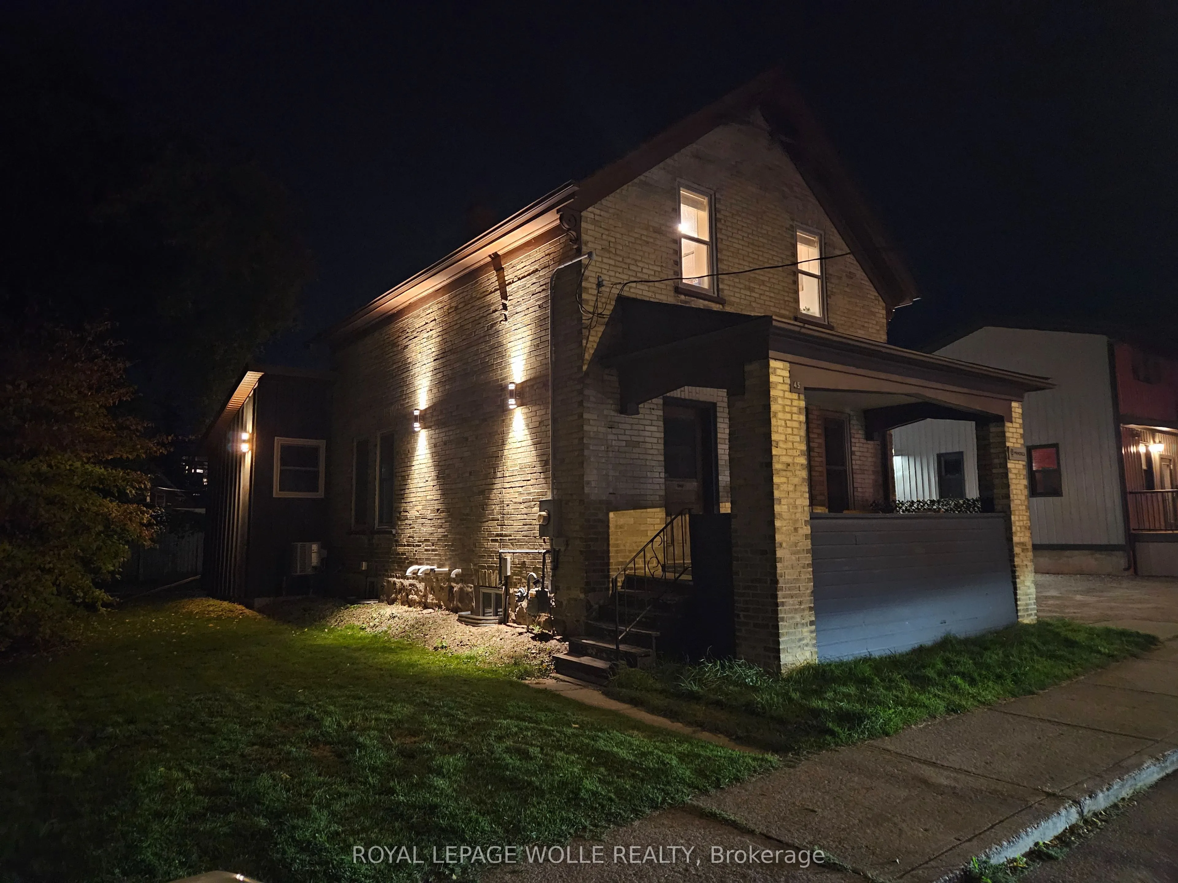 45 Princess Street E