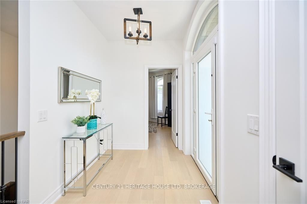 4242 VILLAGE CREEK Drive