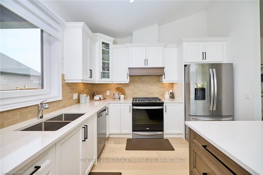 4242 VILLAGE CREEK Drive