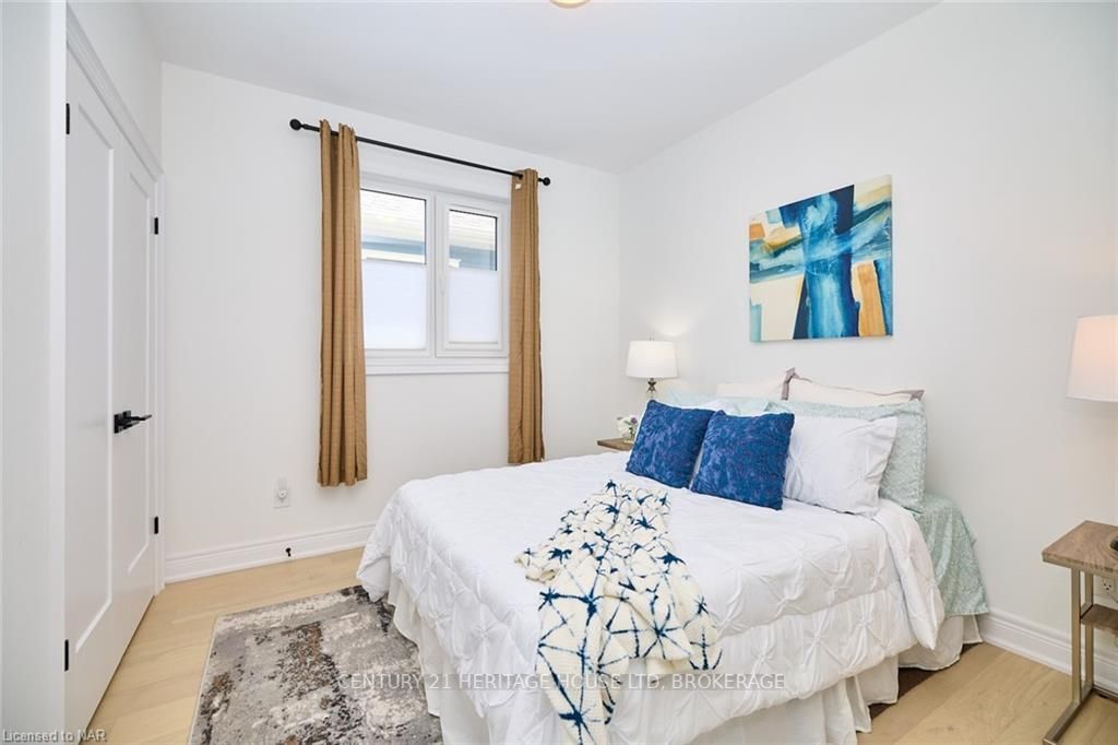 4242 VILLAGE CREEK Drive