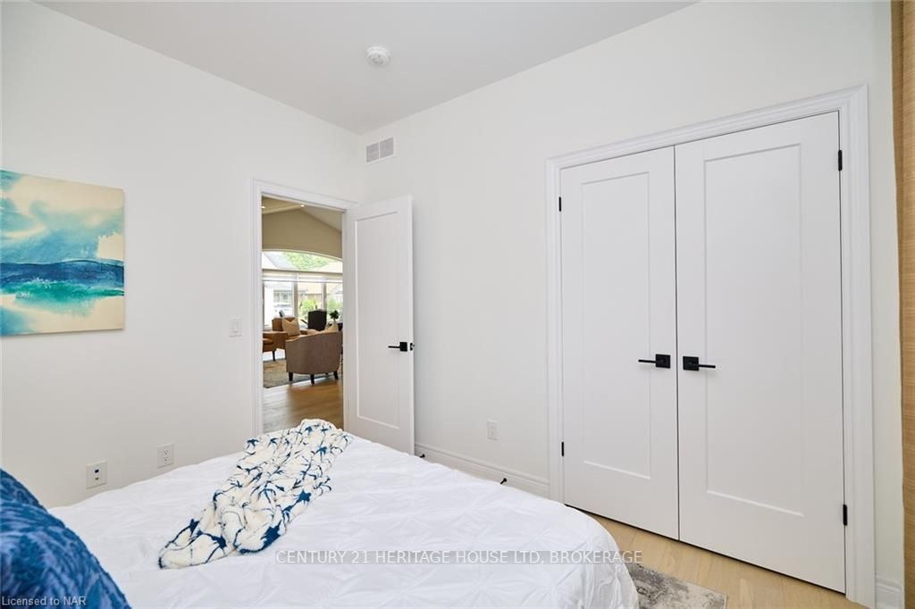 4242 VILLAGE CREEK Drive