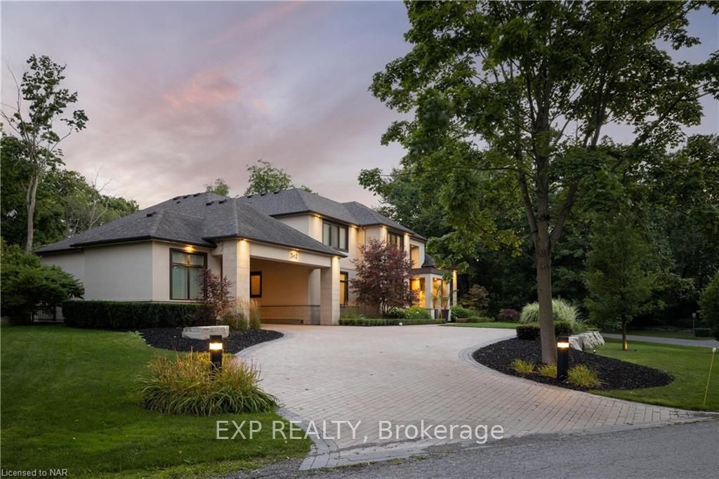 362 NIAGARA Boulevard