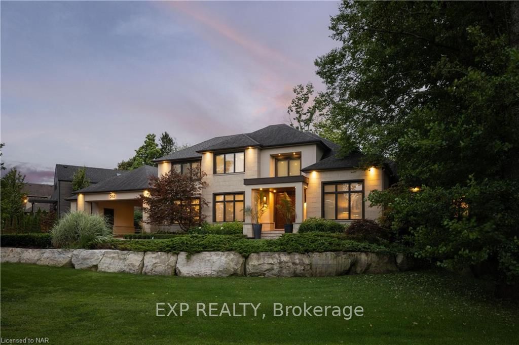 362 NIAGARA Boulevard