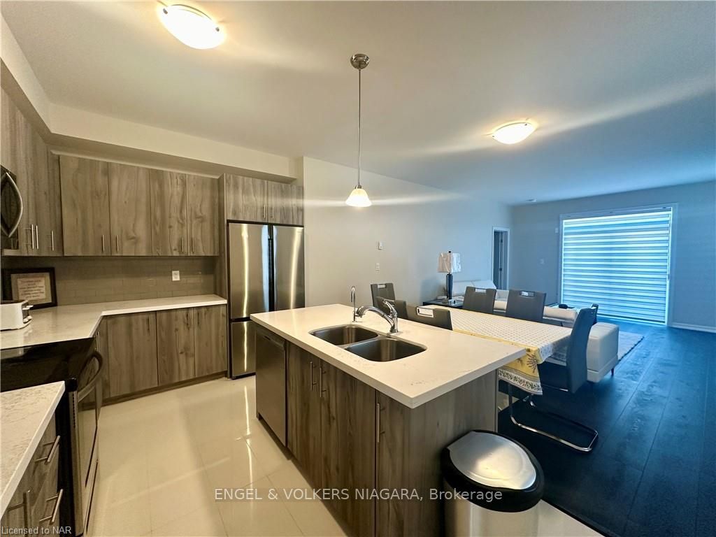 4311 MANN Street #62
