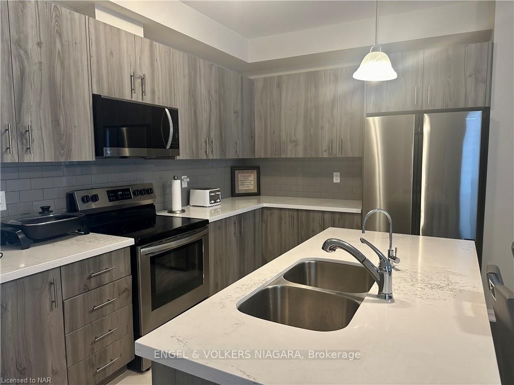 4311 MANN Street #62