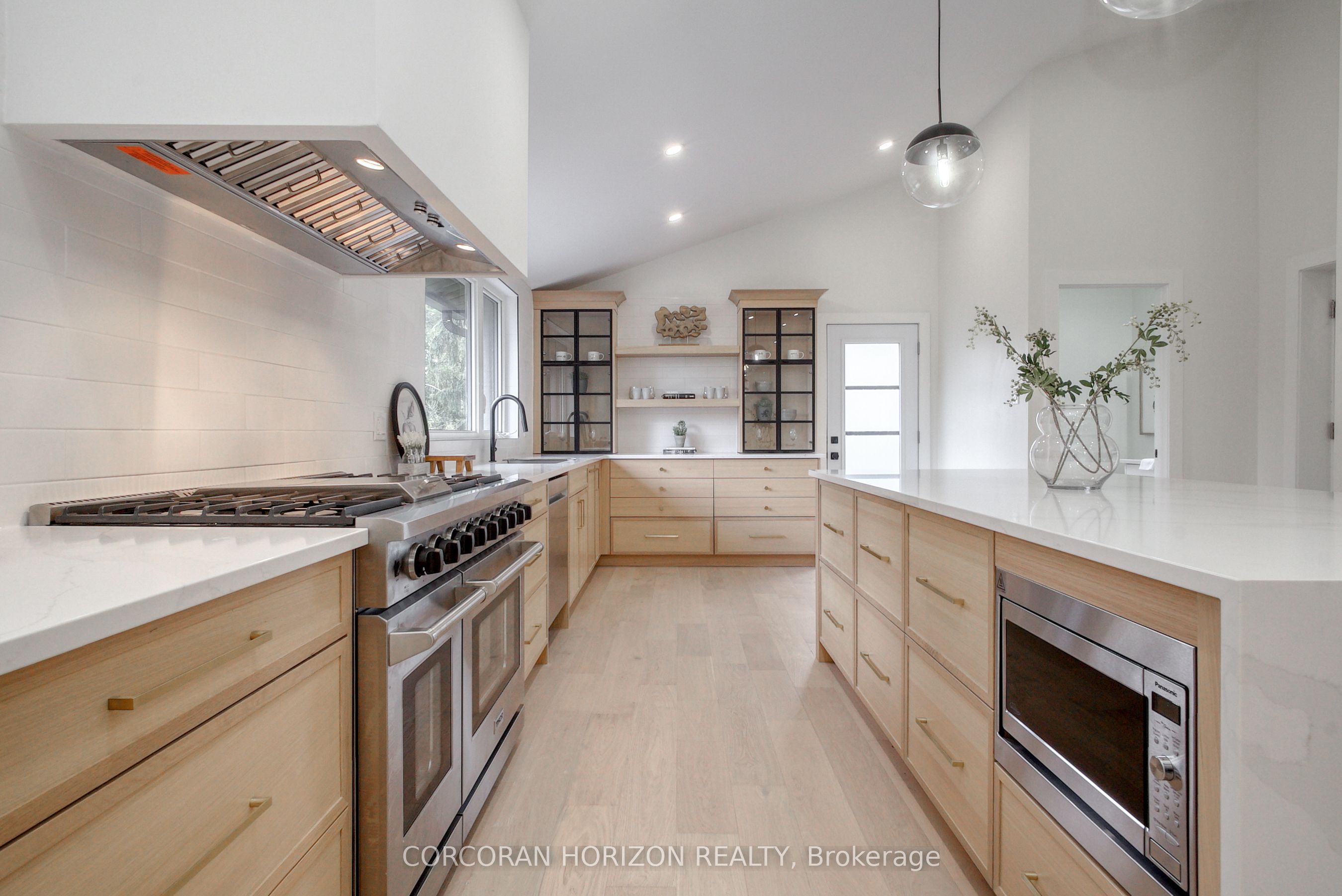 104 Grandview Dr