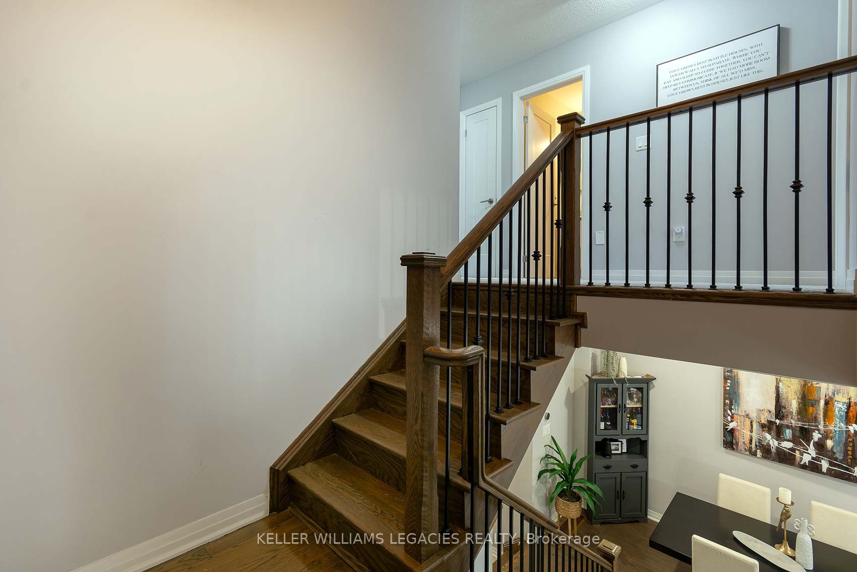 74 Leeson Street N