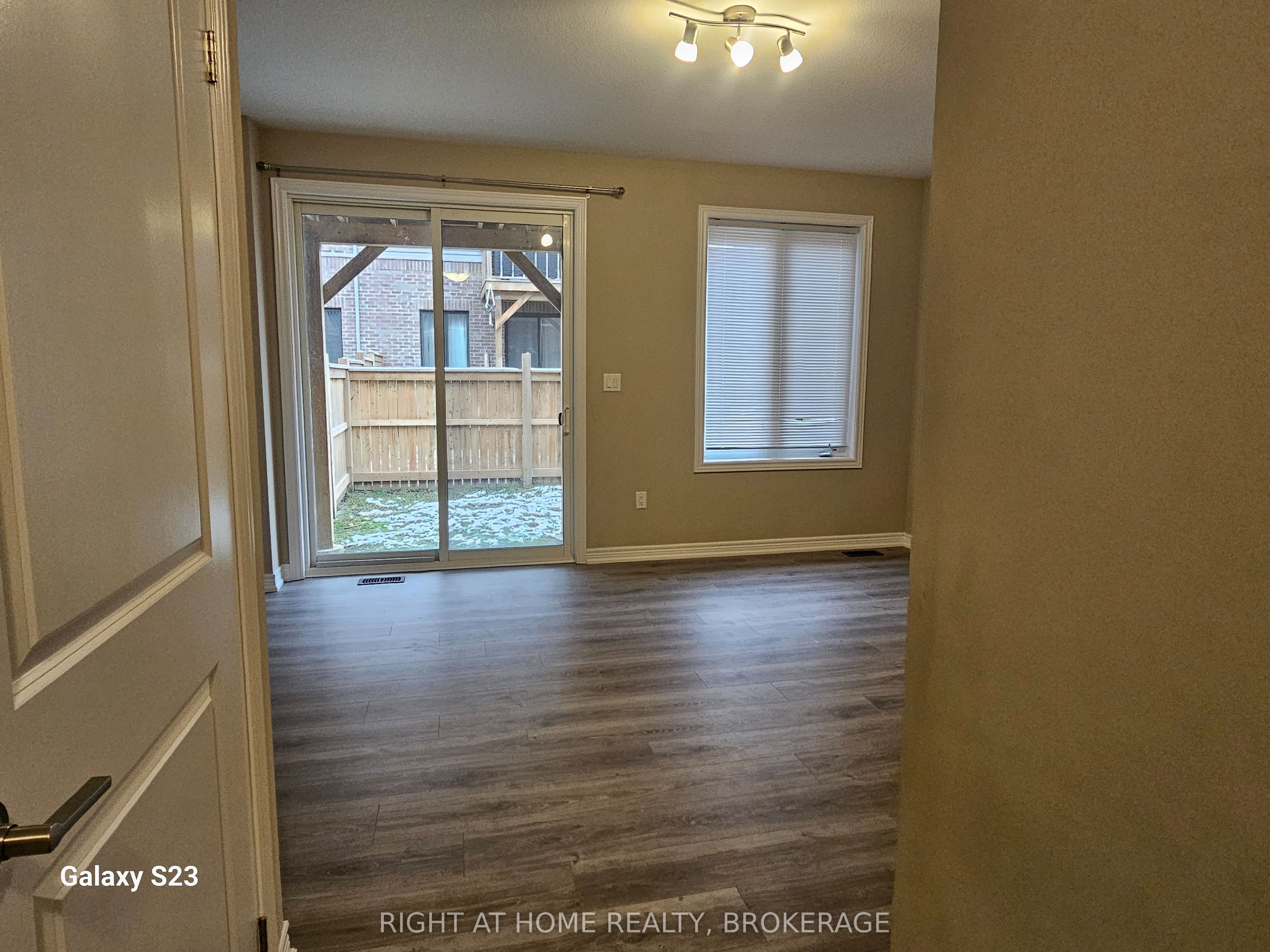 1890 Rymal Road E, #150