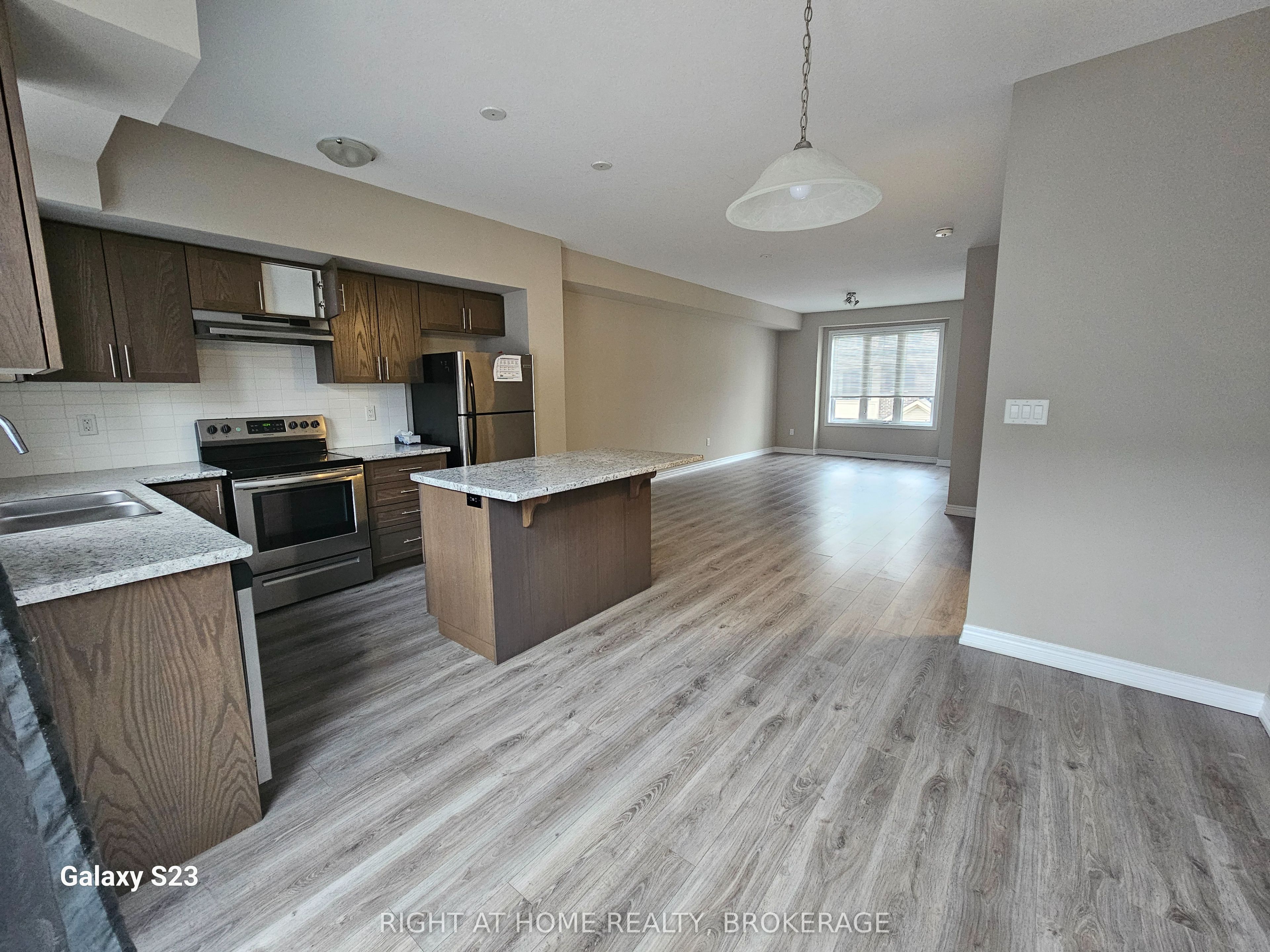 1890 Rymal Road E, #150