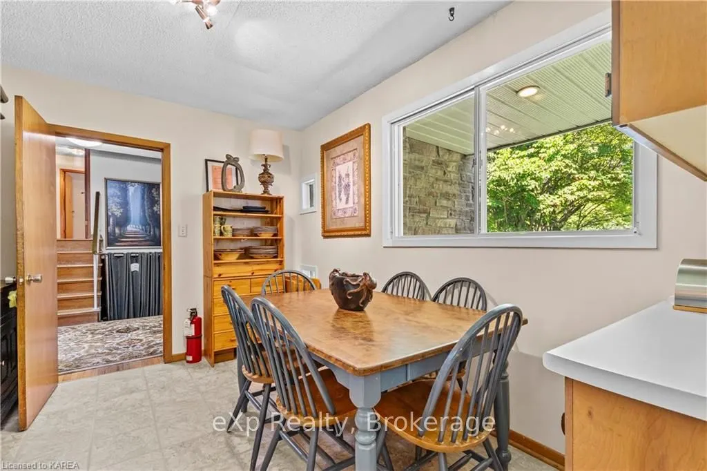 197 FAIRWAY HILL Crescent
