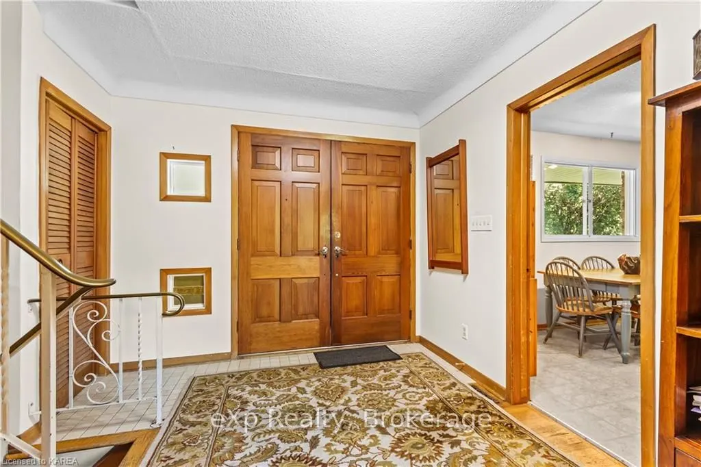 197 FAIRWAY HILL Crescent