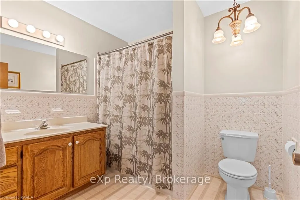 197 FAIRWAY HILL Crescent