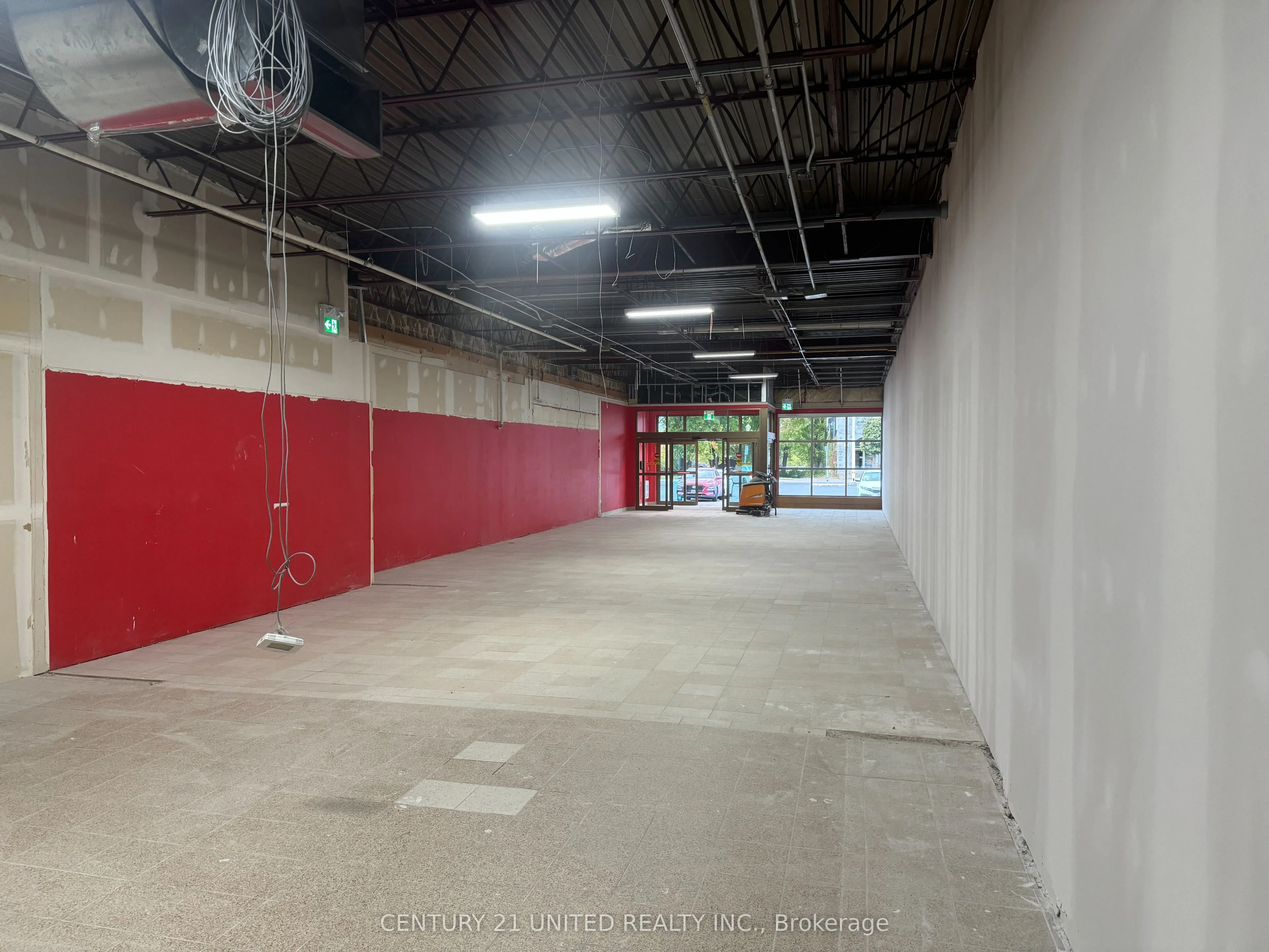 56 Main Street E, #B