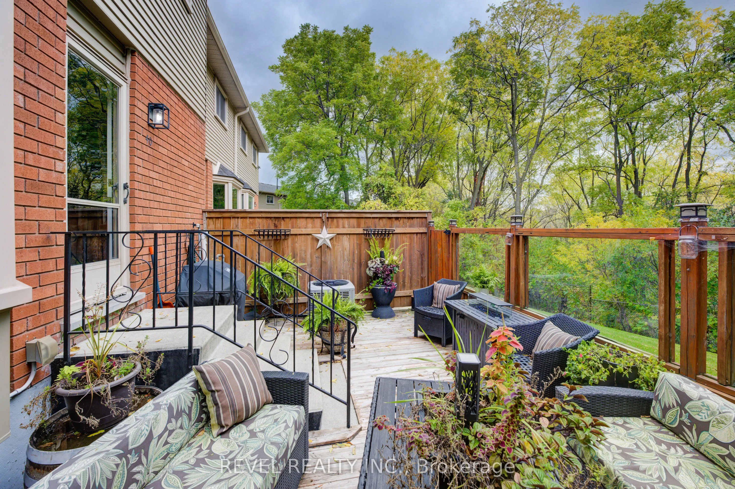 255 Mount Albion Road, #40