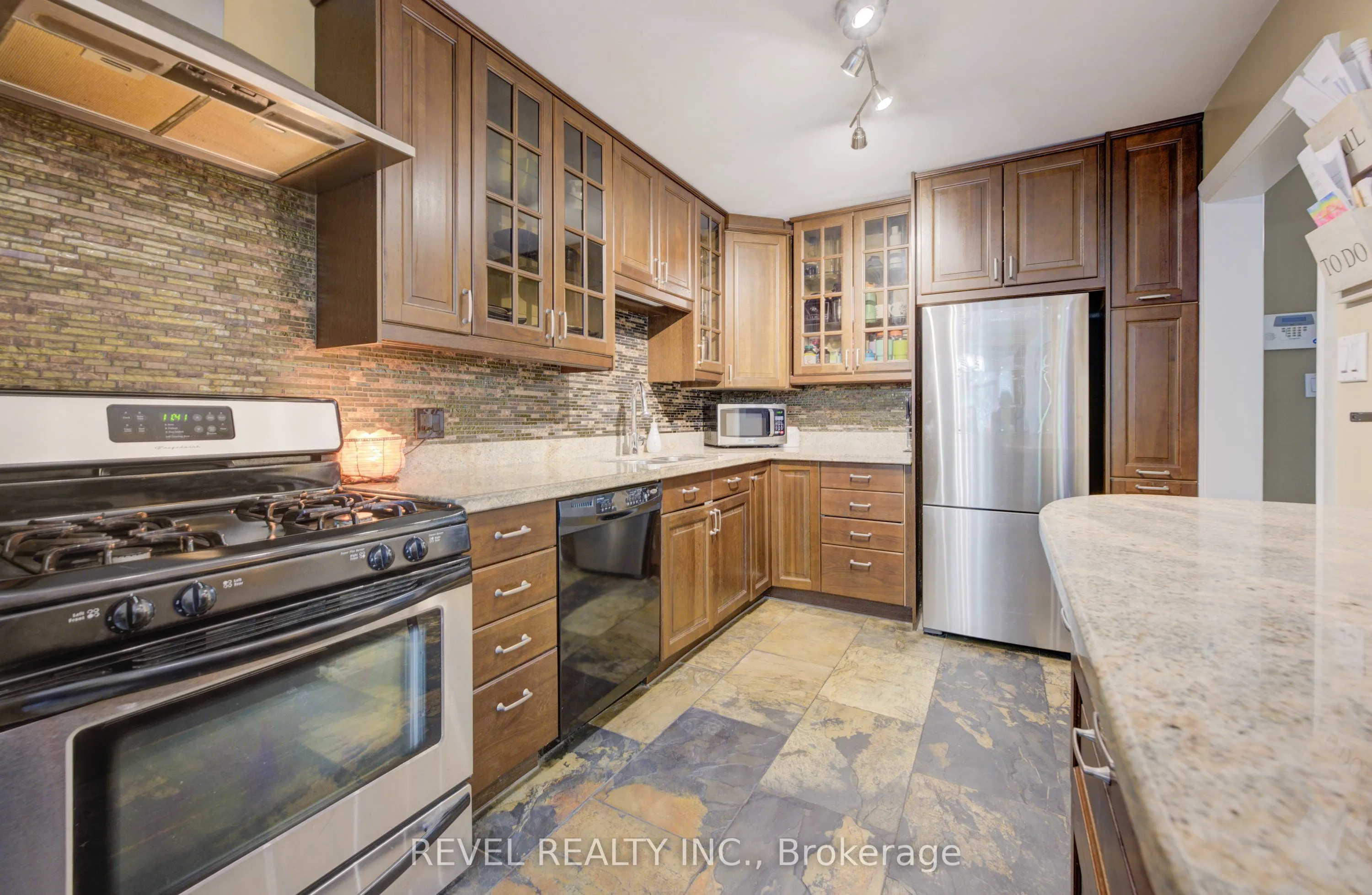 255 Mount Albion Road, #40