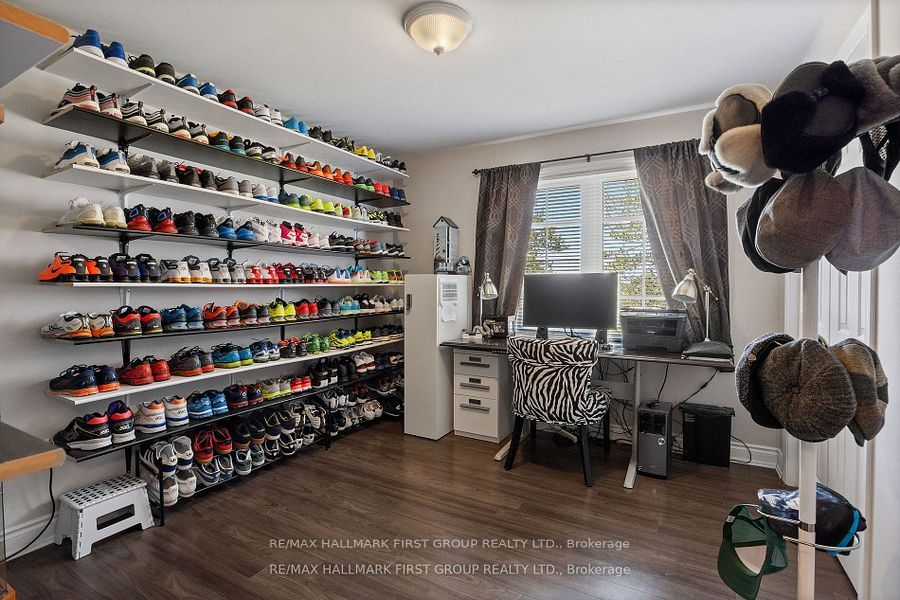 20 Hilltop Court