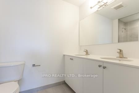 19B West Street N #303
