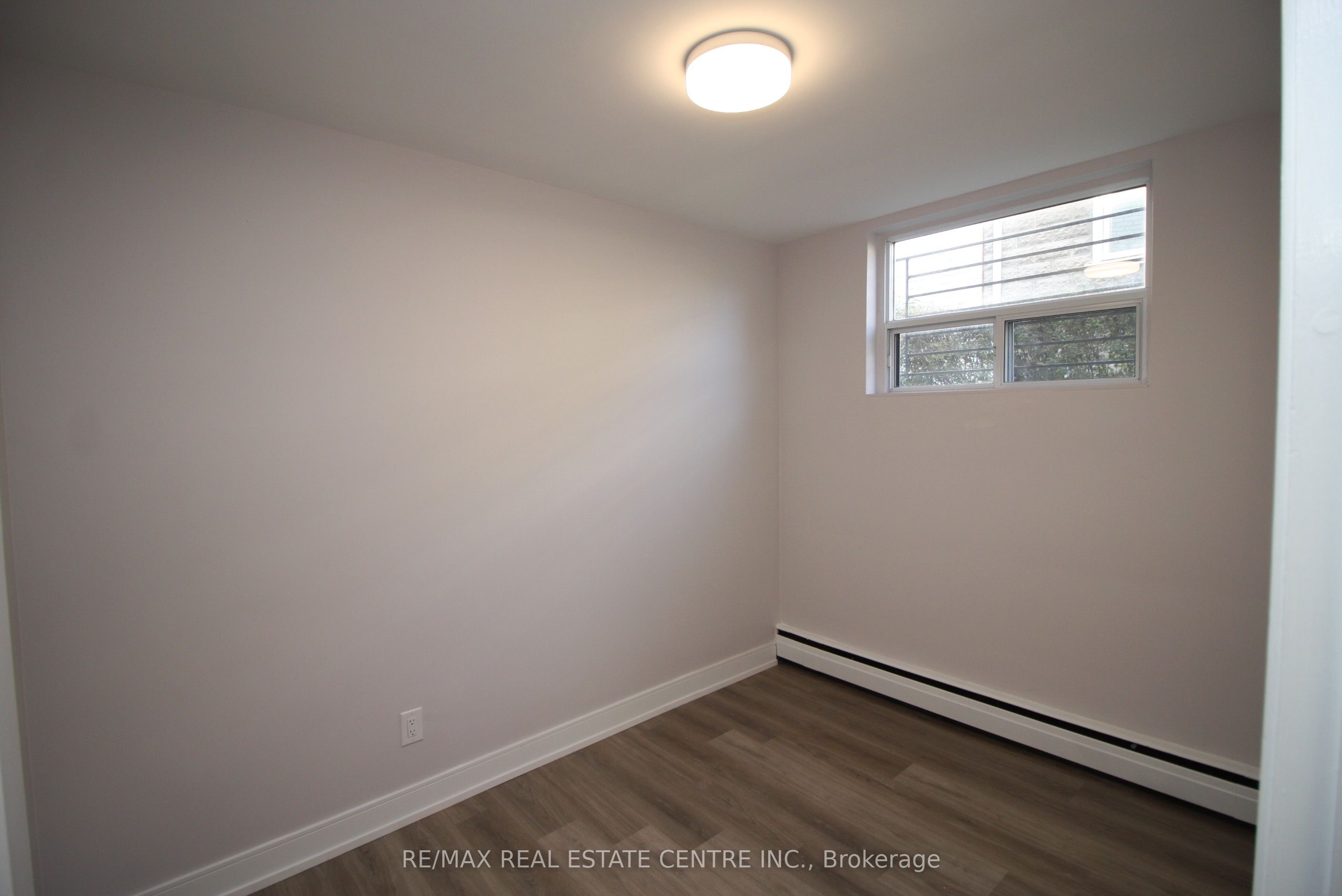424 ARGYLE Street S #1