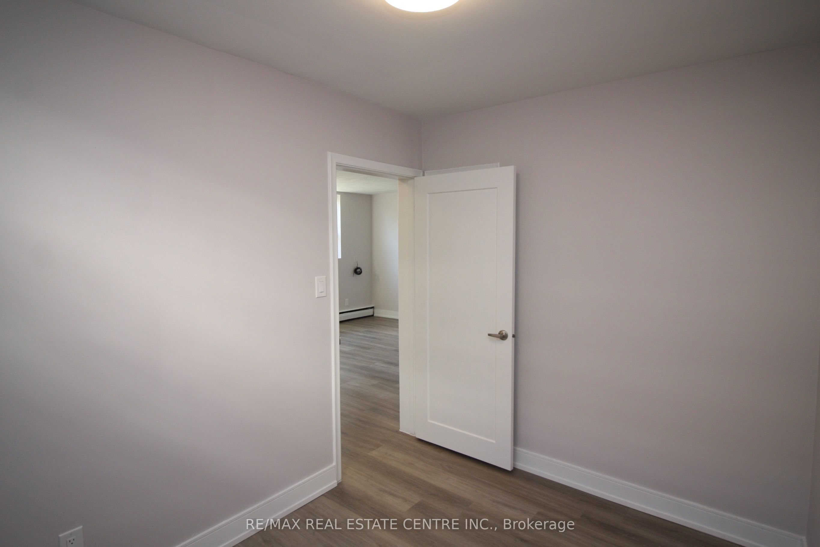 424 ARGYLE Street S #1