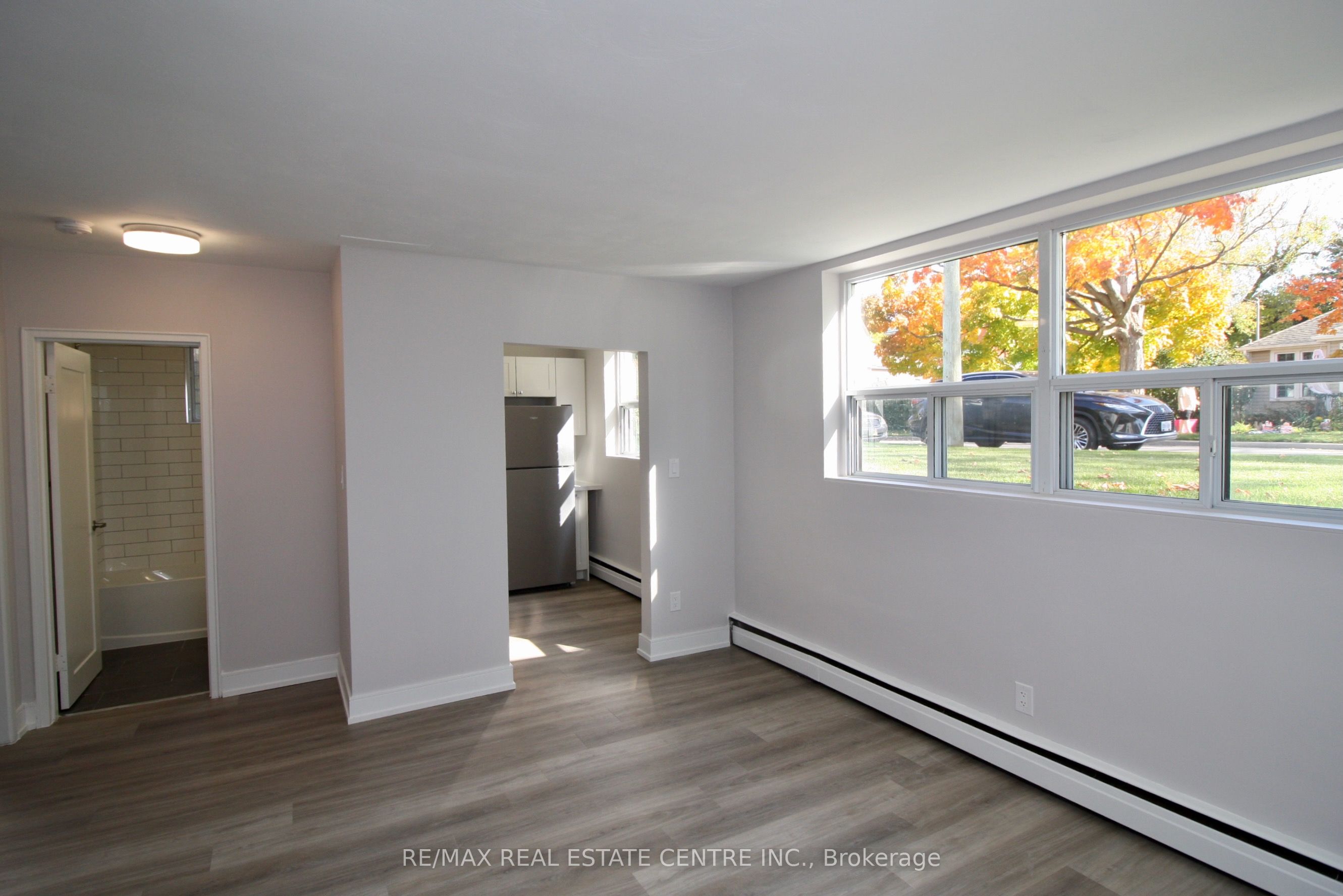 424 ARGYLE Street S #1