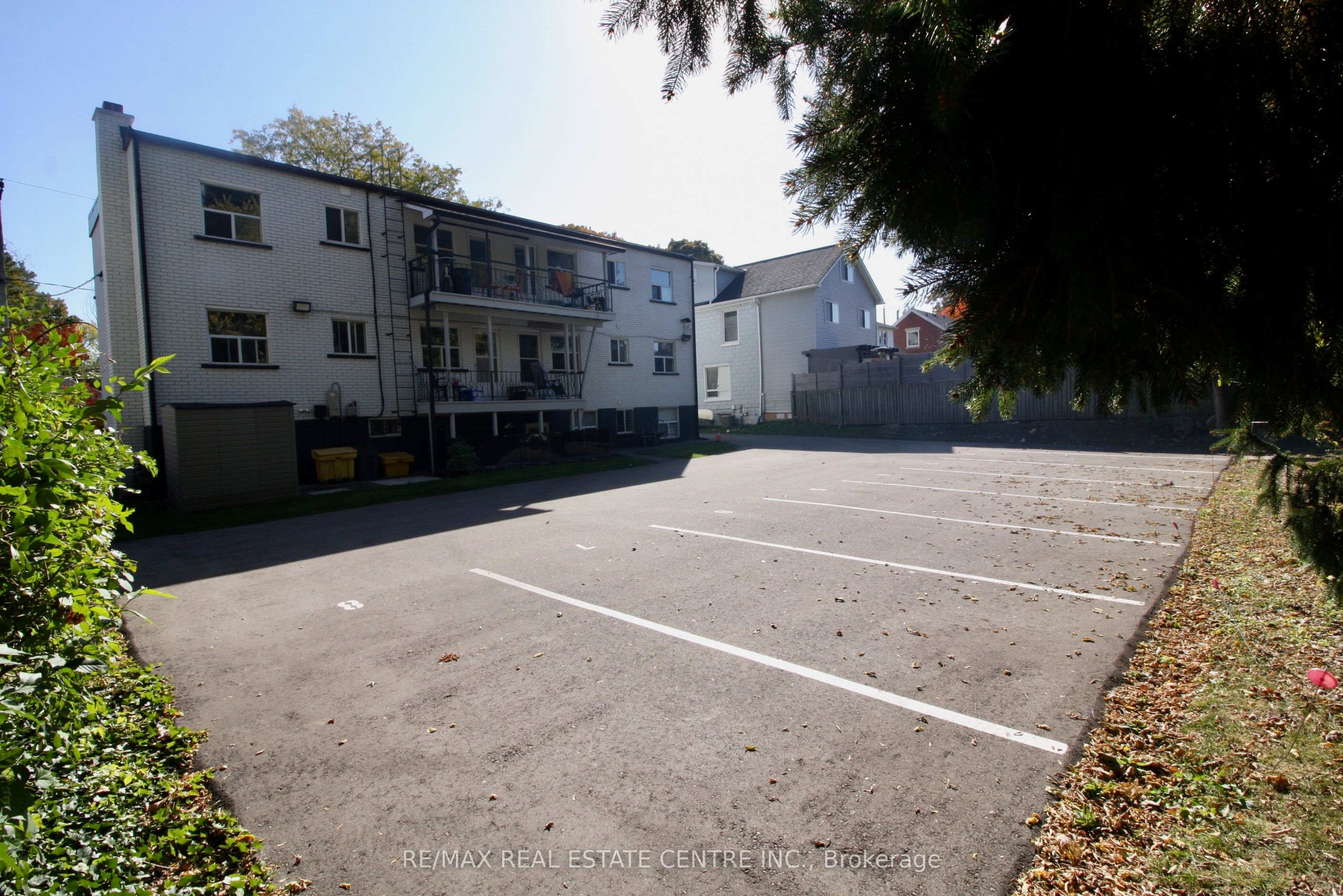 424 ARGYLE Street S #1