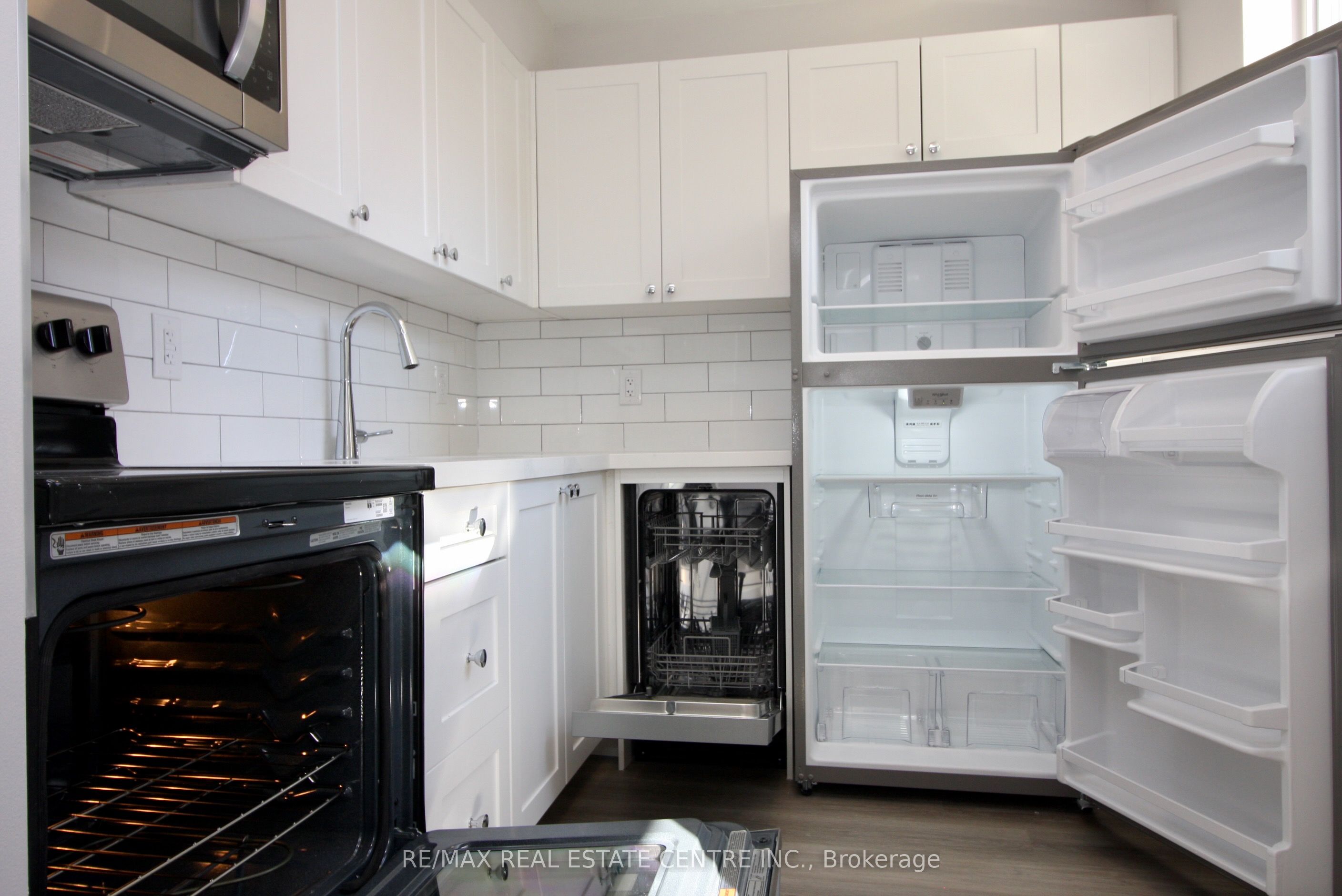 424 ARGYLE Street S #1
