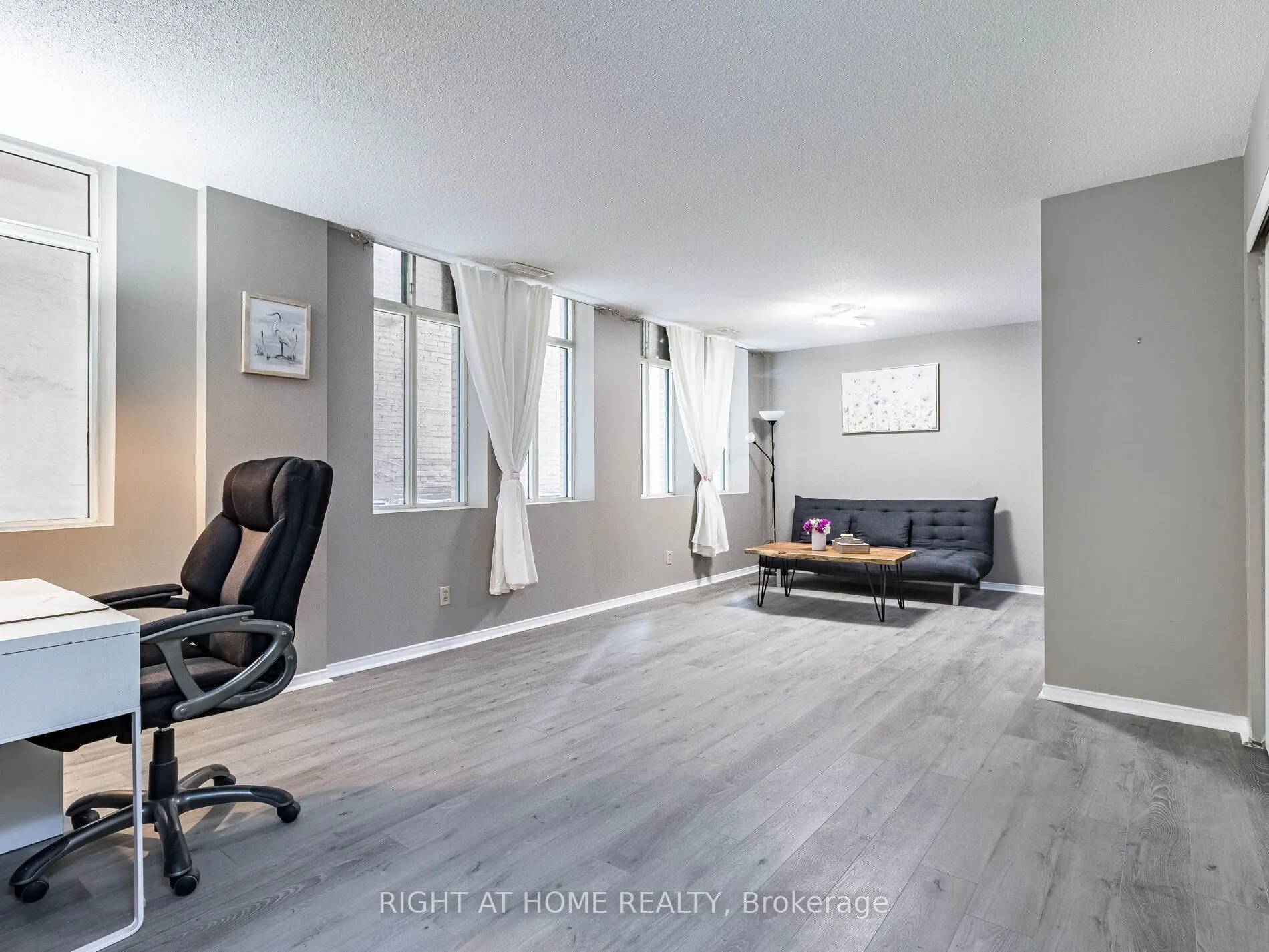 36 James Street S #303