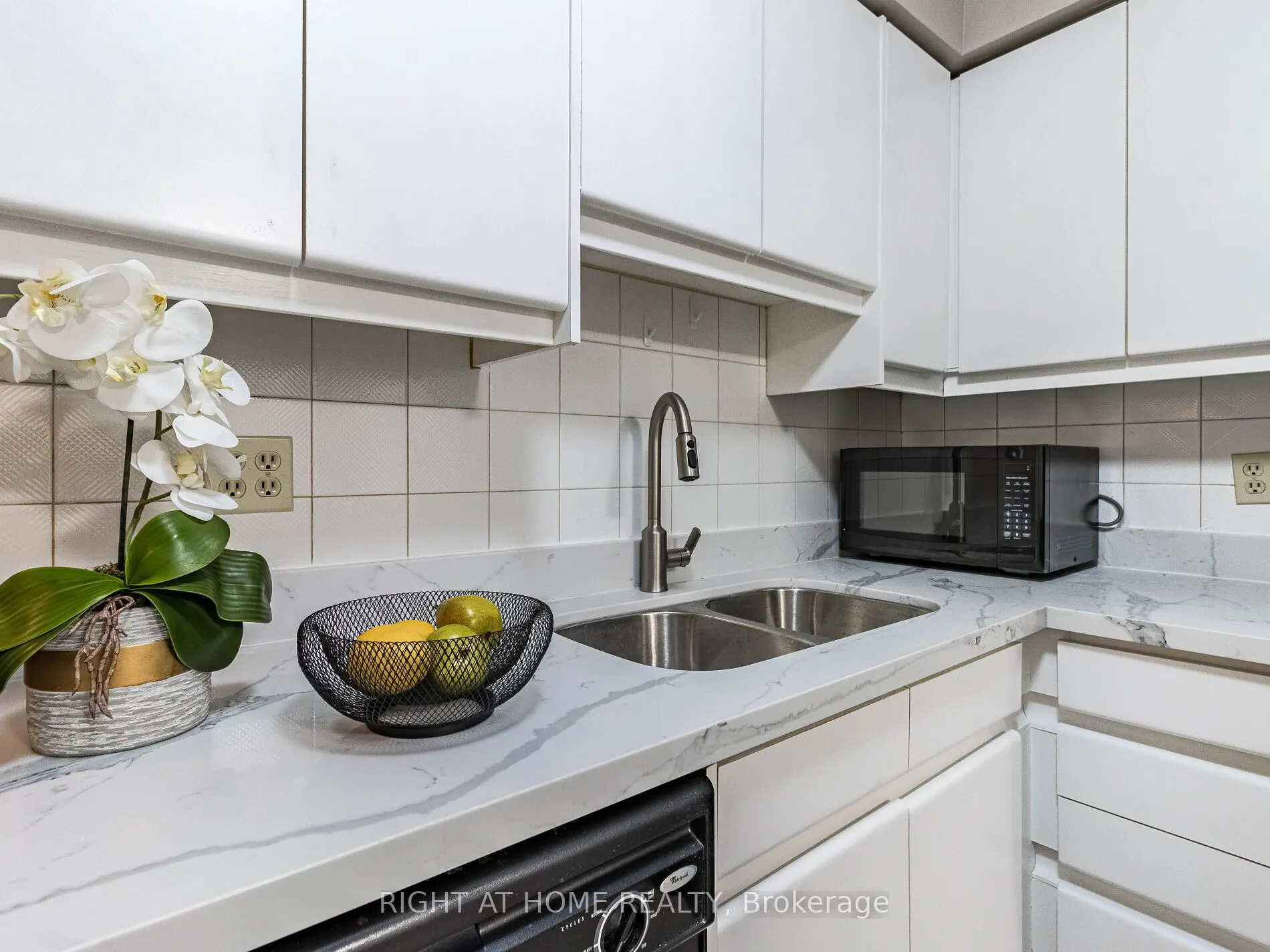 36 James Street S #303
